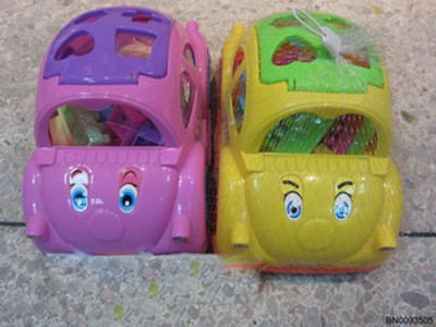 BLOCK CAR W/LIGHT AND MUSIC 39PCS,