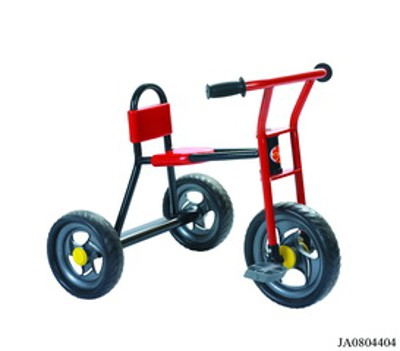 CHILDREN TRICYCLE,
