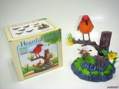 DYNAMOELECTRIC IMITATE THE BIRD W/SOUND MOUTH , WINGS AND TAIL CAN MOVE,