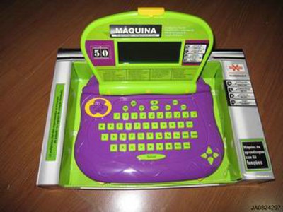 LEARNING MACHINE(ENGLISH AND PORTUGUESE),