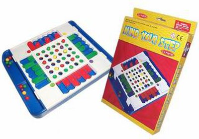 MIND YOUR STEP GAME SET,