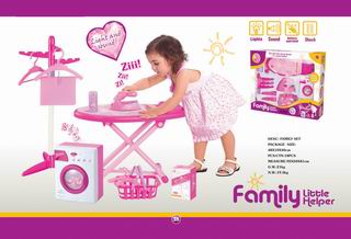B/O FAMILY SET W/LIGHT & MUSIC,