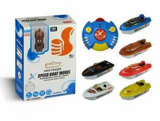 R/C SHIP W/LIGHT,