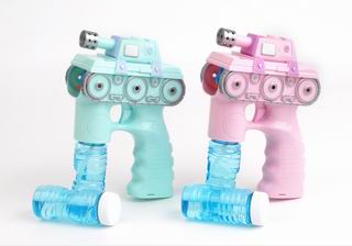 BUBBLE GUN W/LIGHT & MUSIC,