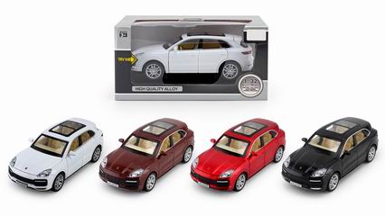 1:32 DIE CAST CAR,