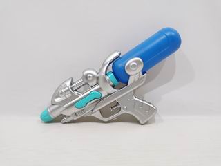 WATER GUN,