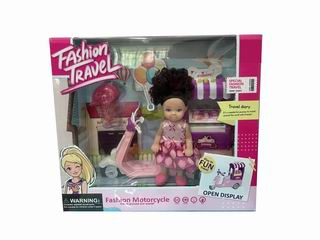 DOLL SET W/LIGHT & MUSIC,